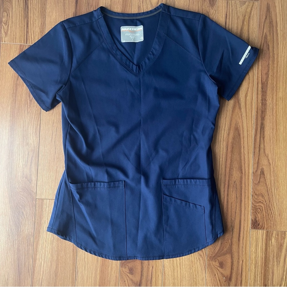 SKETCHERS womens scrub top